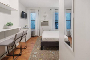 Cozy Studio in Times Square and Nearby Restaurants